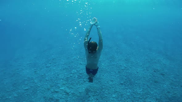 Ascent From Freediving Into the Ocean