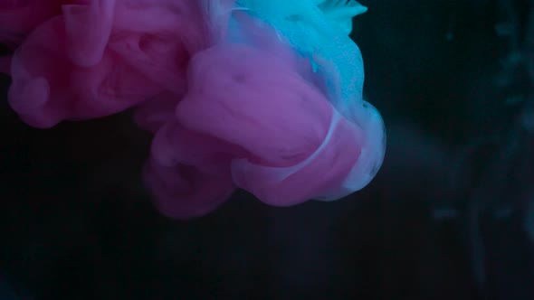 Color Drop Underwater Creating a Silk Drapery