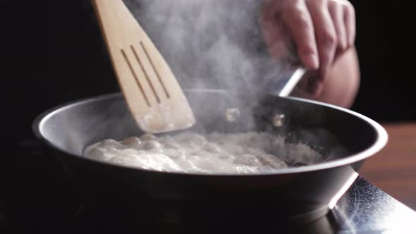 Cooking Mushrooms with Cream