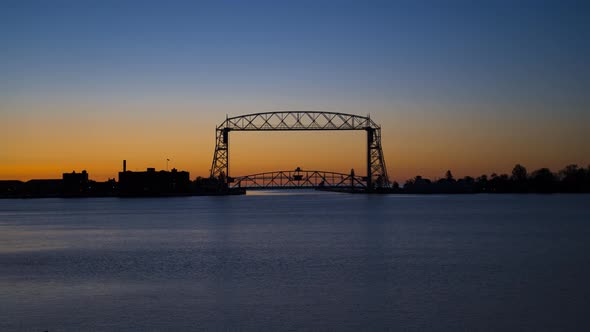 Sunrise timelapse of Duluth Lift Bridge on Lake Superior in Minnesota