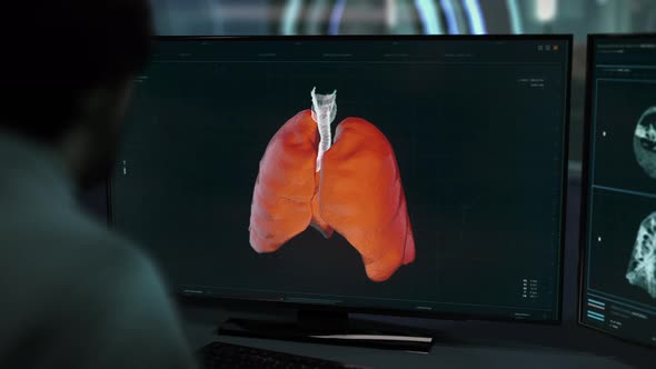 Health Monitoring scanner identifies dangerous cancer in the patients lungs alt