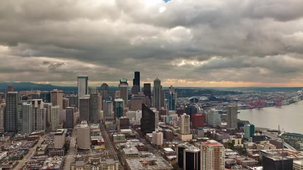 Time lapse looking toward downtown Seattle from the Space Needle