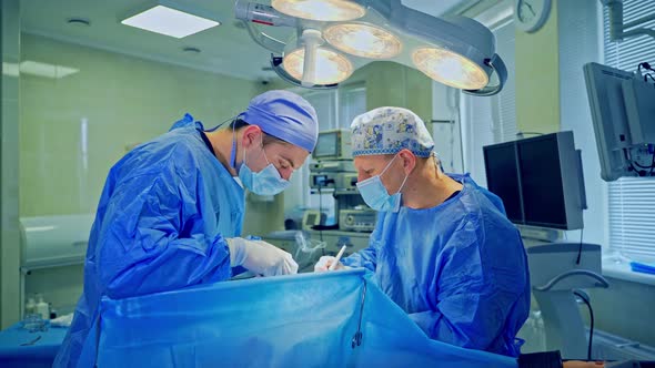 Surgery in the modern operating theater