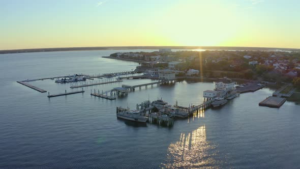 A late afternoon in downtown Charleston