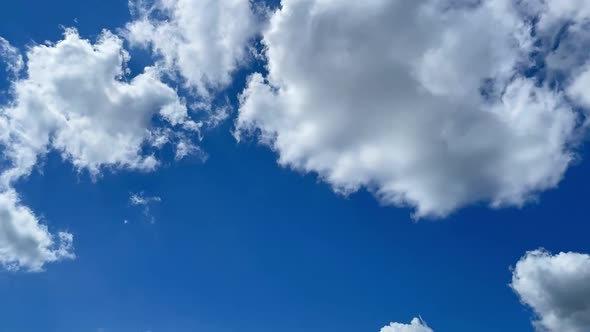 Timelapse of beautiful clouds