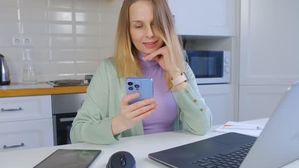 Entrepreneur working and communicating online with modern gadgets in 4k video