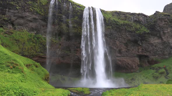 4K Iceland Waterfall Seljalandsfoss 2