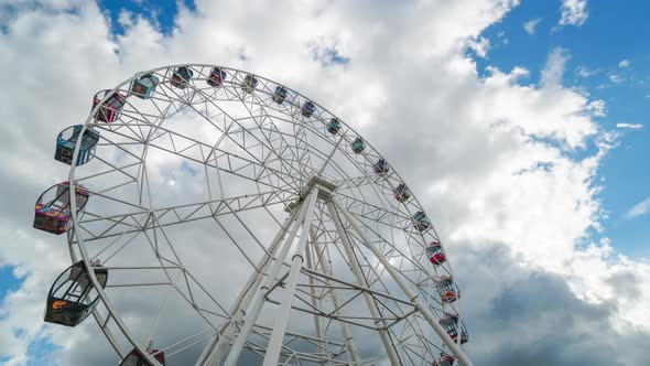 Ferris Wheel Without Movement, Timelapse