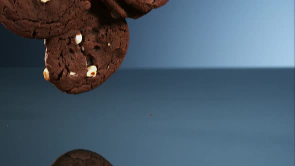 Cookies falling and bouncing in ultra slow motion 