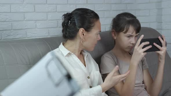 Therapist with Mother and Daughter