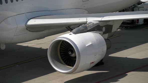 Modern Airliner Jet Engine Turbine Technology alt