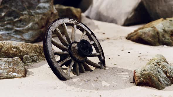 Old Tradition Waggon Wheel on the Sand alt