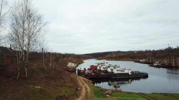 In The River Port Of Vitebsk 10