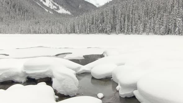 Beautiful Canadian Mountain Landscape View