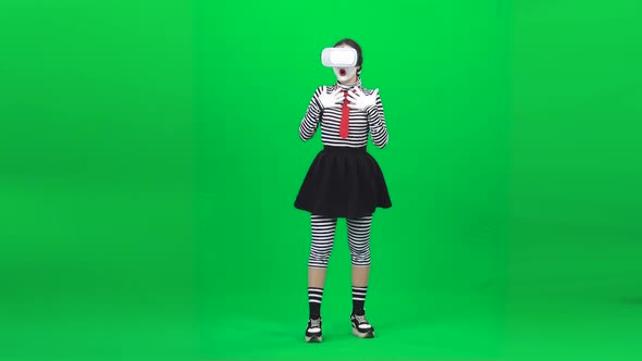 Mime Woman Using Virtual Reality Glasses