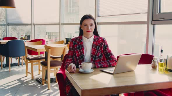 Portrait of Young Woman Freelancer