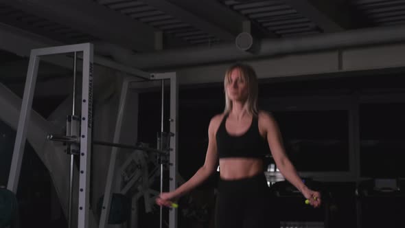 Warming Up Muscles By Jumping Rope