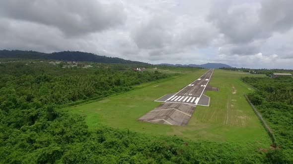 AH - Runaway of Small Airport at Weh Island 04