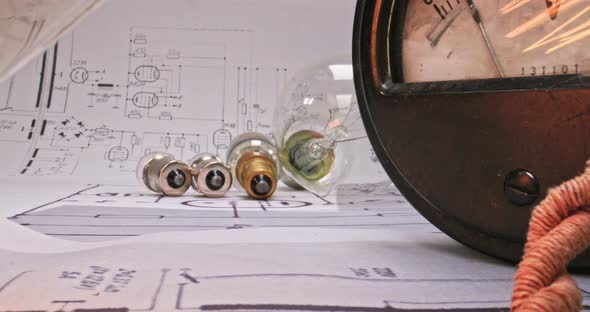 Low voltage edison bulb. Cables, light bulb on diagrams.