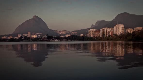 Time lapse of the city lake Rodrigo de Freitas in Rio de Janeiro during sunrise