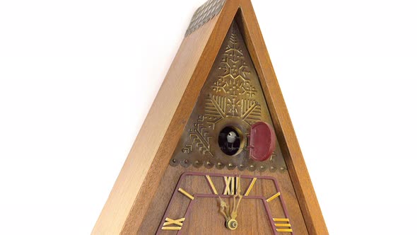 Wall Clock With Fight Pendulum Cuckoo 4.