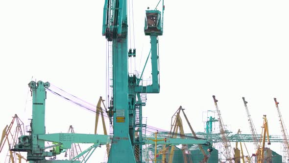 Seaport Crane Motion