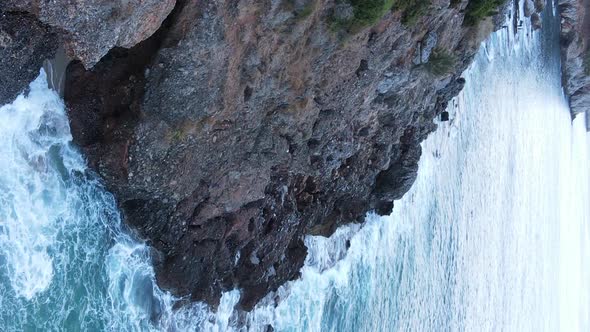 Vertical Video Sea Near the Coast  Closeup of the Coastal Seascape