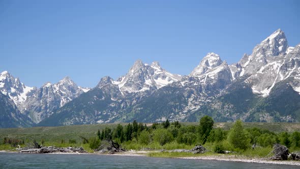 Snake River and Grand Teton Mountain Peaks Wyoming USA