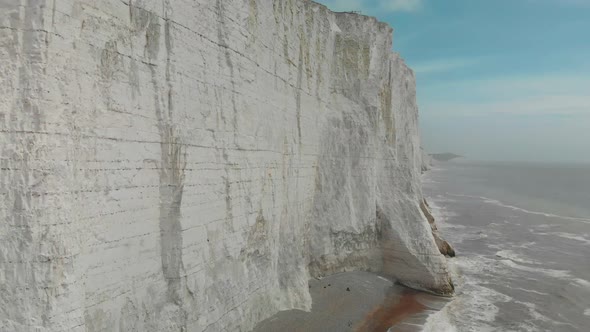 Severn Sisters white cliffs, Cuckmere, the South Downs National Park, UK