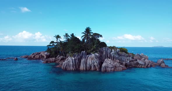 Uninhabited island of Saint Pierre in the Seychelles