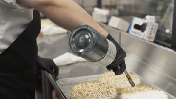 Toasting Marshmallow Frosting on Pies