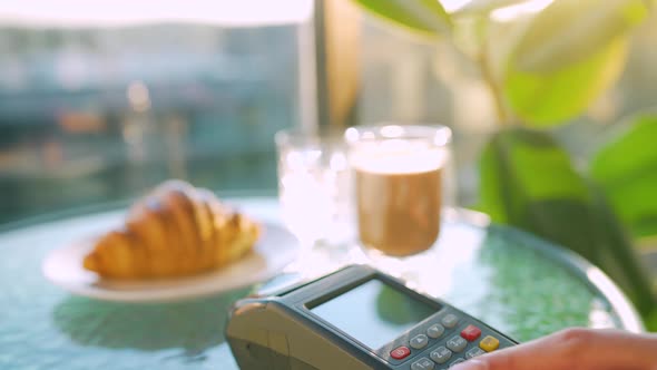 Contactless Payment with Smartphone