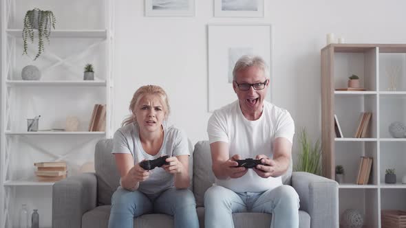 Video Game Family Competition Daughter Losing Dad
