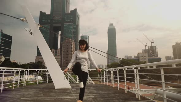 Taiwanese woman playing with a Chinese Yo-Yo