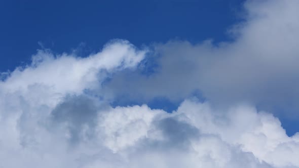 4K Dramatic Sky With Clouds And Sun Rays, Time-Lapse