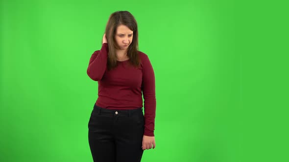 Pretty Girl Thinking About Something, and Then an Idea Coming To Her. Green Screen