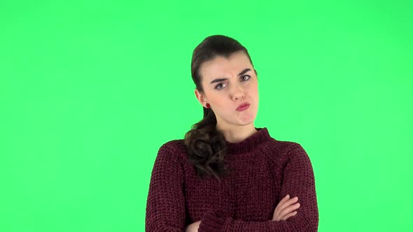 Girl Says Wow, Waves Her Head Approvingly, Green Screen