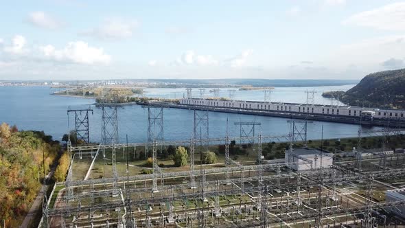 Hydroelectric Power Station, Power Lines