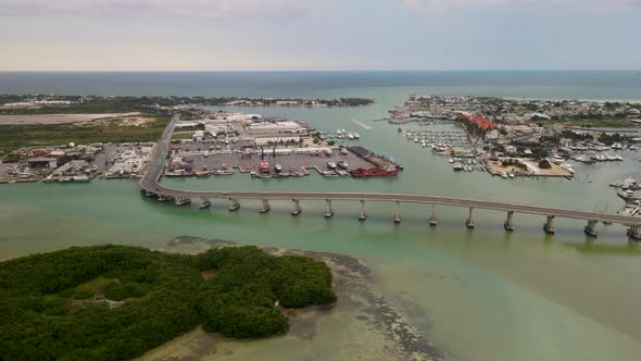 Rotational vie wof bridge in yucalpeten Marina in Mexico