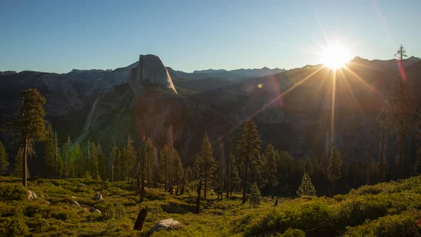 Time Lapse Video of Sunrise Above Half Dome Mountain, the View From the Glacier Point