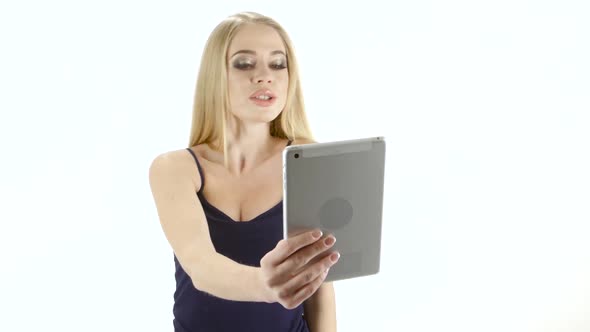 Selfie Photo Blonde Girl Who Makes It To Tablet Online