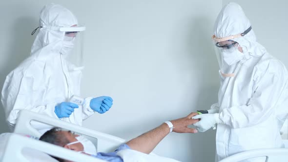 Doctor Is Measuring Sugar The Patient Coronavirus