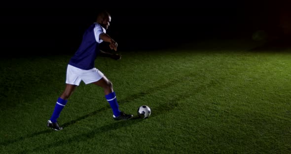 Soccer player kicking the ball 4k