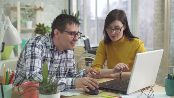 Adult Male Autist Is Learning How To Deal with the Internet