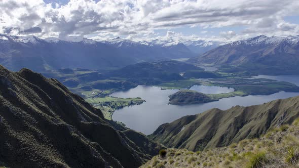 Timelapse Roys Peak a popular hiking destination