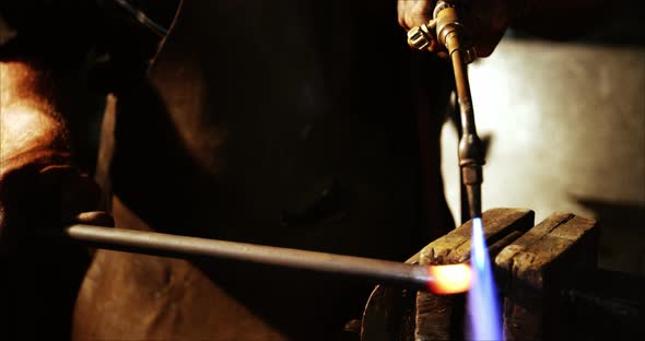 Welder using welding torch