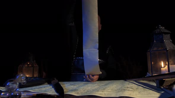 Reading edicts in ancient times. alt