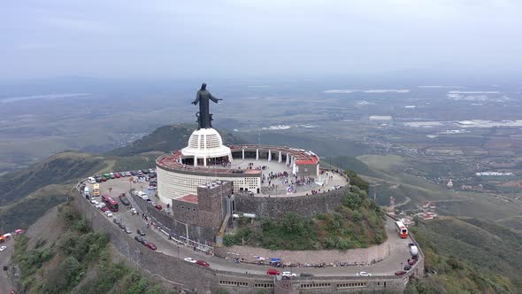 Aerial: Cristo Rey, Silao, Guanajuato, monumental, drone view