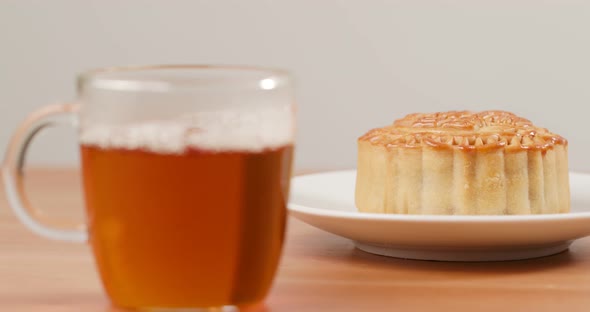 Moon Cake and Tea for Mid Autumn Festival