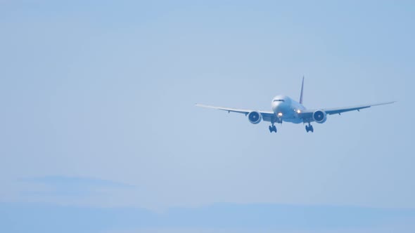 Airplane Landing Long Shot